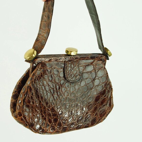 1940s alligator handbag with large brass bolt hardware - Picture 3 of 4